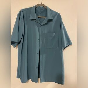 Lululemon Lightweight Camp Collar Button-Up
Shirt